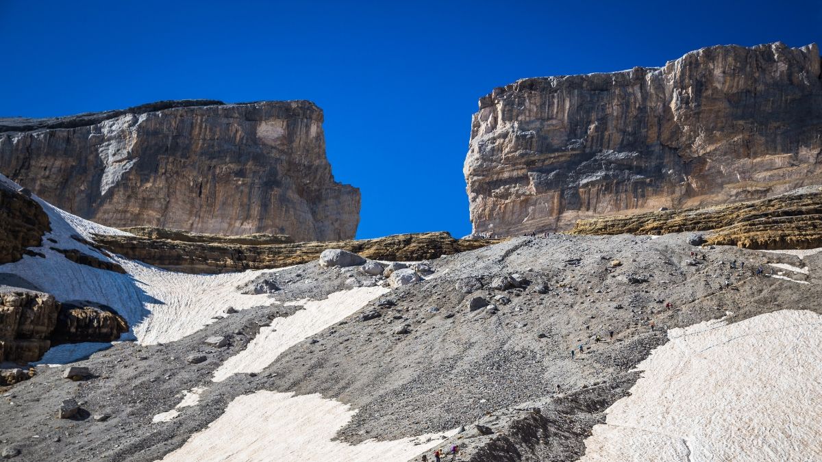 Il mistero dei Pirenei questa faglia geologica affascina turisti