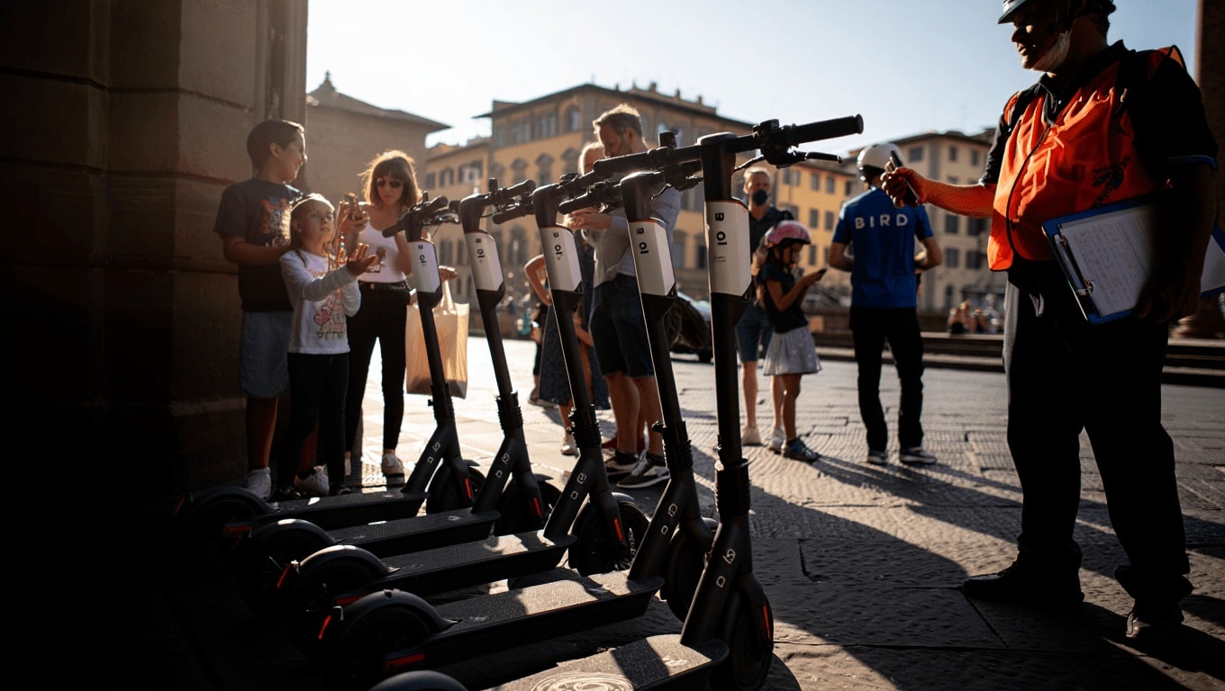A Bird il divieto dei monopattini a Firenze non va giù