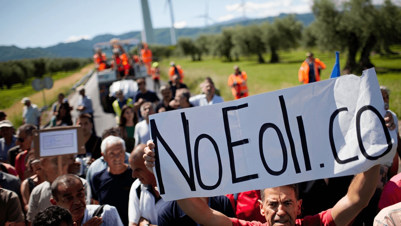 Energia, l’Italia non rinnova: dai No al nucleare alle proteste contro l’eolico, così restiamo fermi a 30 anni fa