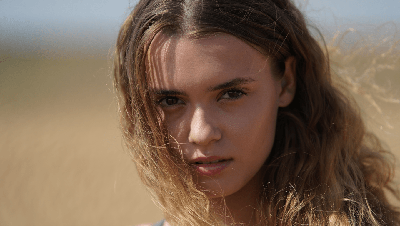 Messy hair, i capelli spettinati sono la tendenza dell’estate 2026