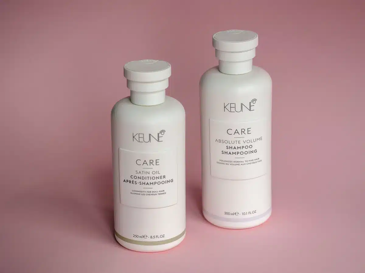Prodotti per la cura dei capelli colorati: shampoo volumizzante e maschere nutrienti