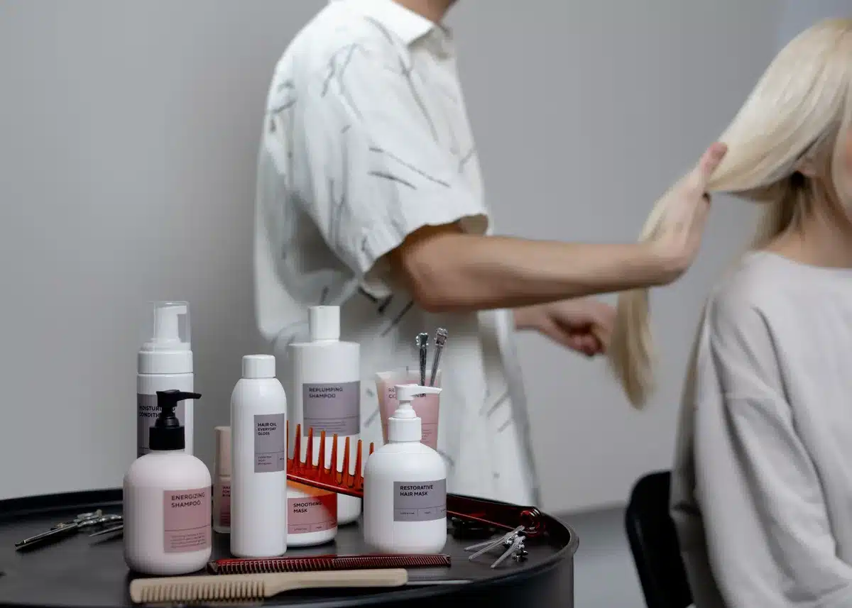 Prodotti per la cura dei capelli colorati: shampoo, maschera e trattamenti