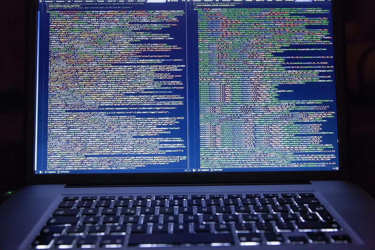 Esempio di riquadro pubblicitario vuoto nel codice di una pagina web