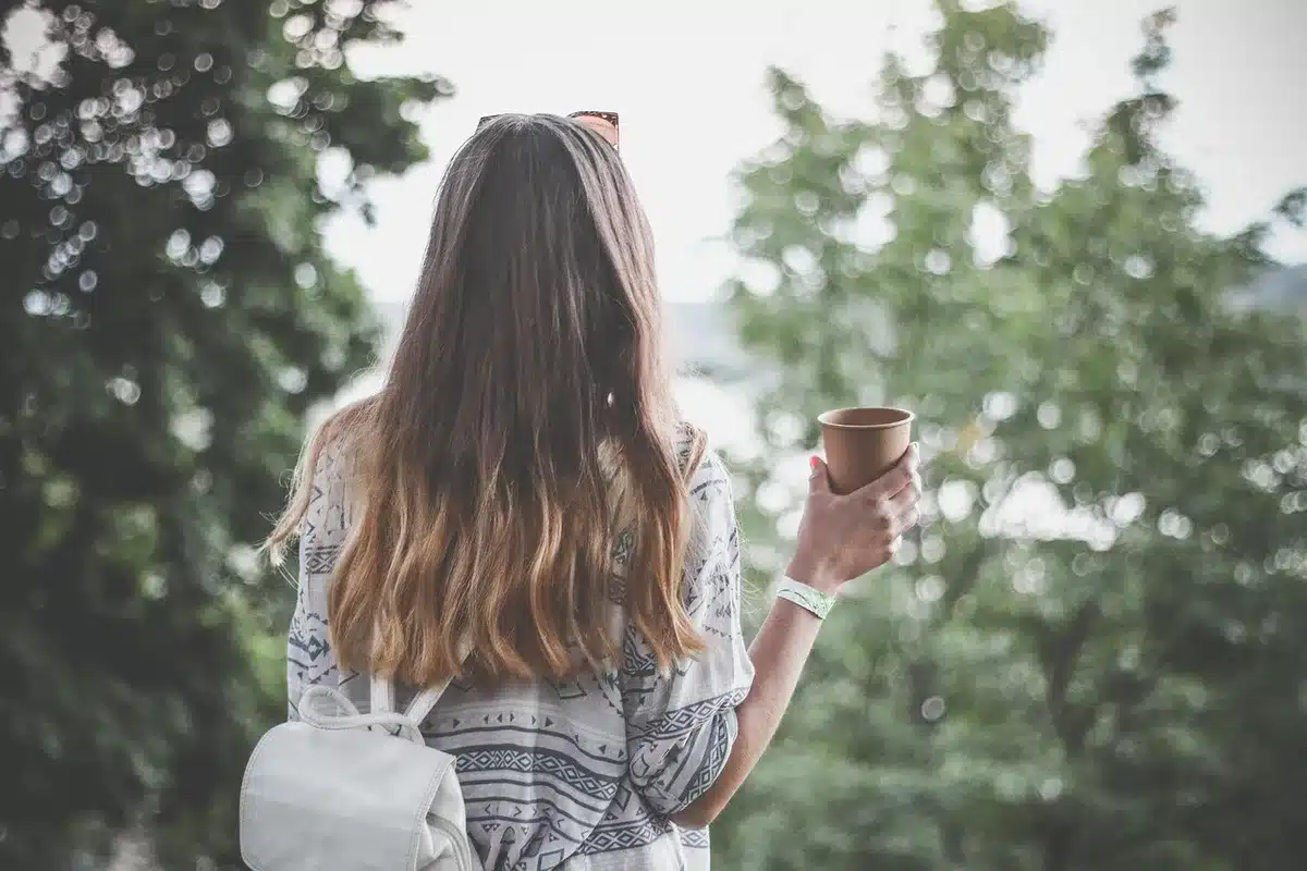 Vista posteriore di un carré che dà l'idea di maggiore densità sui capelli diradati